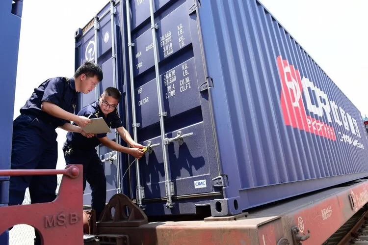 Ставки на доставку по железной дороге из Китая в Россию меняется каждые 3 дня